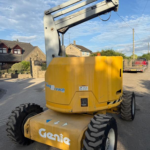2000 Genie Z34/22 Diesel Boom Lift