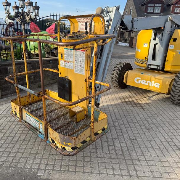 2000 Genie Z34/22 Diesel Boom Lift