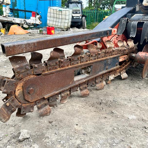 2007 Ditchwitch 1330 Wheeled Pedestrian Trencher
