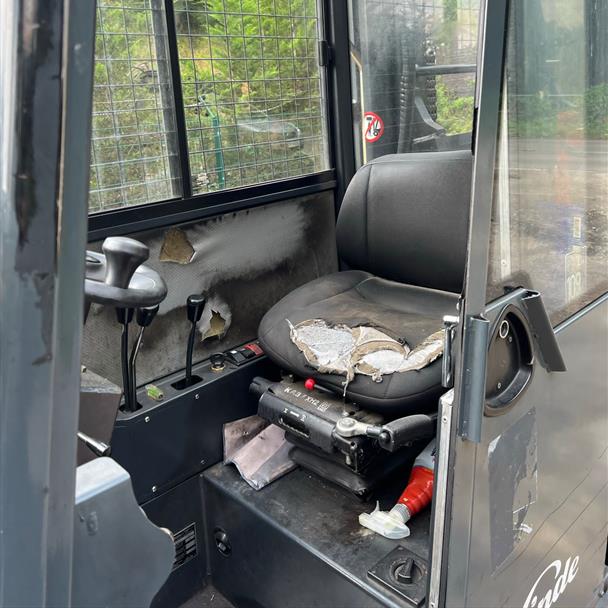 2008 Linde S40 4 Ton Side Loader Forklift
