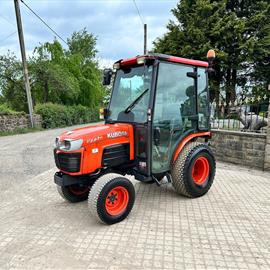 2009 Kubota B2230 22HP 4WD Compact Tractor