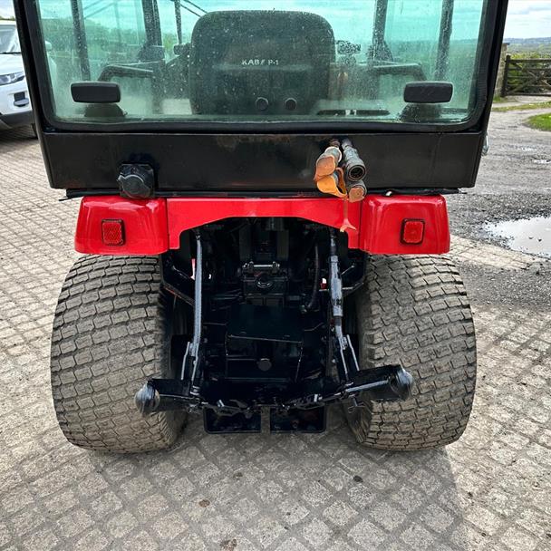 2009 Massey Ferguson GC2300 23HP 4WD Compact Tractor With Underslung Deck