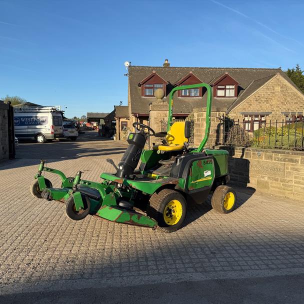 2010 John Deere 1435 4WD Outfront Ride On Mower With Fastback Commerical 62" Rotary Deck
