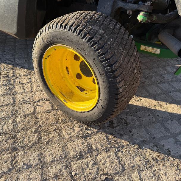 2010 John Deere 1435 4WD Outfront Ride On Mower With Fastback Commerical 62" Rotary Deck