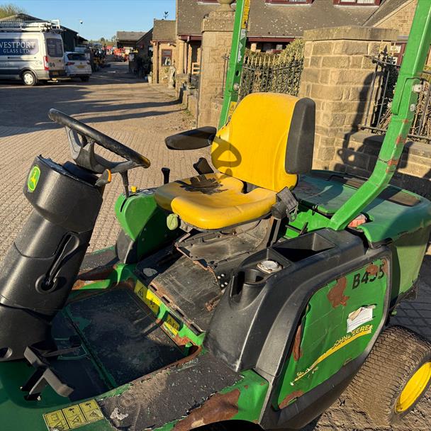 2010 John Deere 1435 4WD Outfront Ride On Mower With Fastback Commerical 62" Rotary Deck