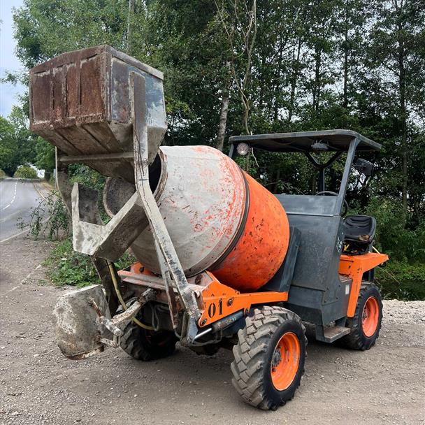 2010 MZ IMER 1000-HT 4WD Self Loading Concrete Mixer/Dumper