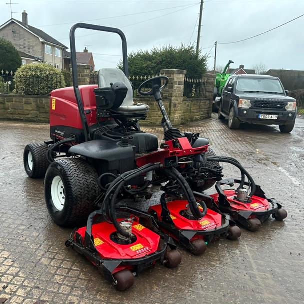 2010 Toro Groundmaster 4300-D Crosstrax AWD 5 Gang Rotary Ride On Mower