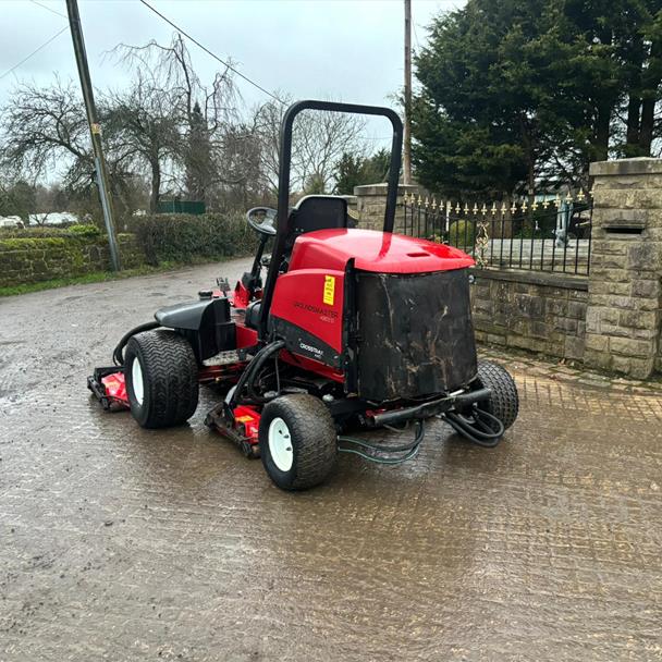 2010 Toro Groundmaster 4300-D Crosstrax AWD 5 Gang Rotary Ride On Mower