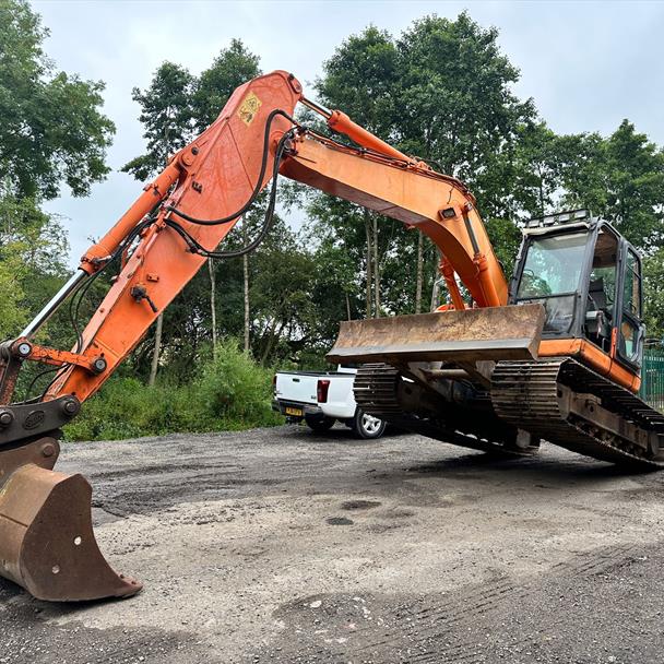 2011 Doosan DX140LCR Excavator With Blade