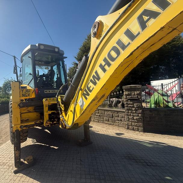 2011 New Holland B115B Command Control Powershift Wheeled Front Loader Backhoe