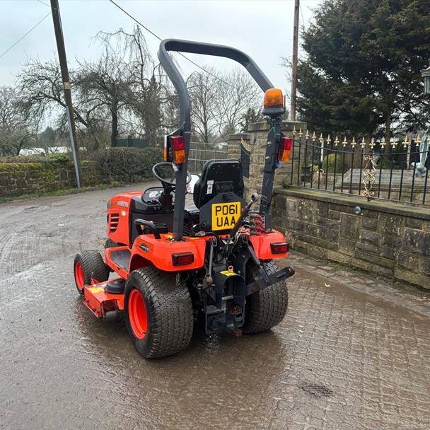 2011/61 Kubota BX2350 23HP 4WD Compact Tractor With Unuderslung Deck
