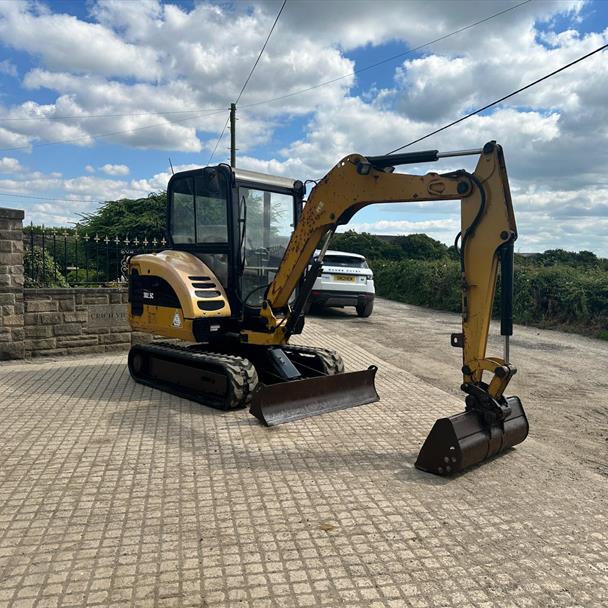 2012 Caterpillar 302.5C Mini Excavator