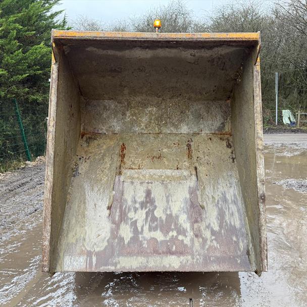 2013 Thwaites 3 Ton Straight Skip Dumper