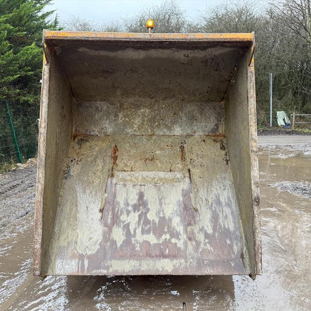 2013 Thwaites 3 Ton Straight Skip Dumper