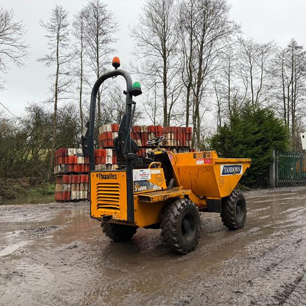 2013 Thwaites 3 Ton Straight Skip Dumper