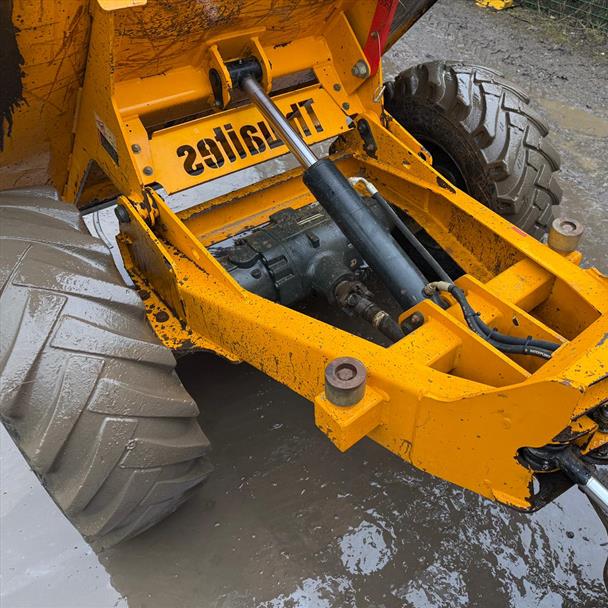 2013 Thwaites 3 Ton Straight Skip Dumper