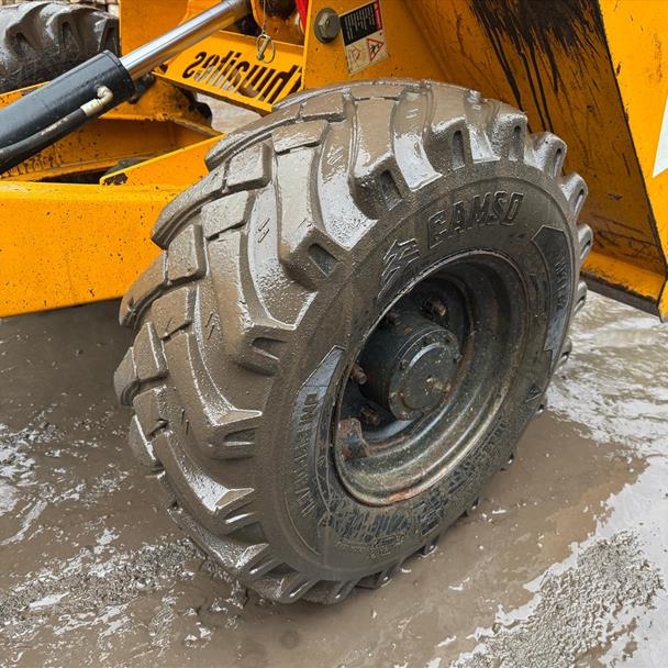 2013 Thwaites 3 Ton Straight Skip Dumper