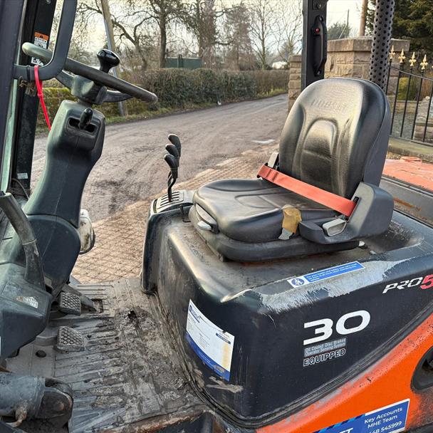 2014 Doosan D30S-5 3 Ton Diesel Forklift
