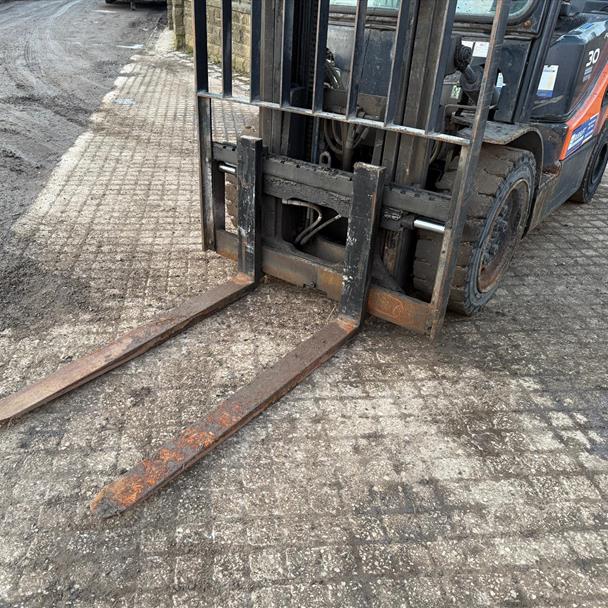 2014 Doosan D30S-5 3 Ton Diesel Forklift