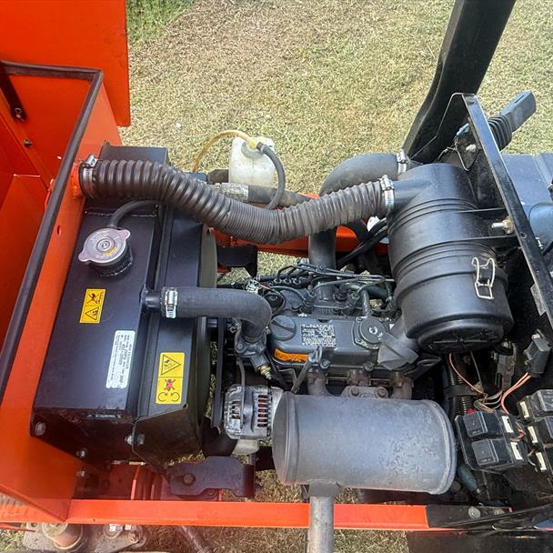 2014 Jacobsen 676D Ride On Lawn Mower