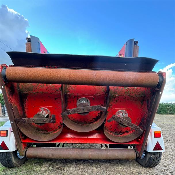 2014 Trimax Pegasus s3 493 Gang Rotary Topper Mower
