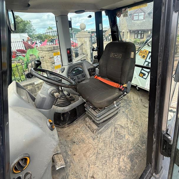 2015/65 JCB 3CX Compact Front Loader Backhoe