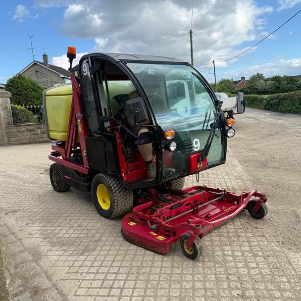 2015/65 Gianni Ferrari T4T Cruiser Kel 4WD Outfront Ride On Mower With High Tip Collector