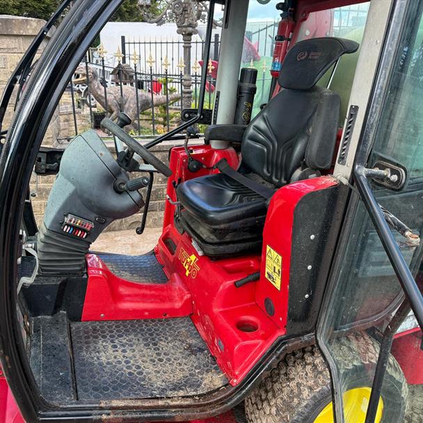 2015/65 Gianni Ferrari T4T Cruiser Kel 4WD Outfront Ride On Mower With High Tip Collector