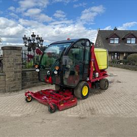2015/65 Gianni Ferrari T4T Cruiser Kel 4WD Outfront Ride On Mower With High Tip Collector