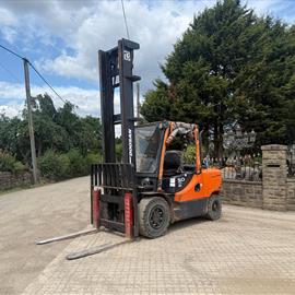 2015 Doosan D50C-7 5 Ton Diesel Forklift