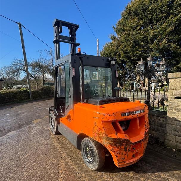 2015 Doosan D55C-5 5.5 Ton Diesel Forklift