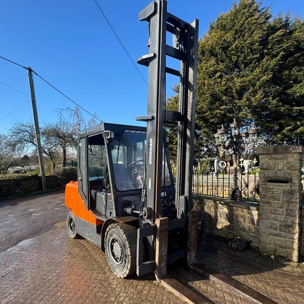 2015 Doosan D55C-5 5.5 Ton Diesel Forklift