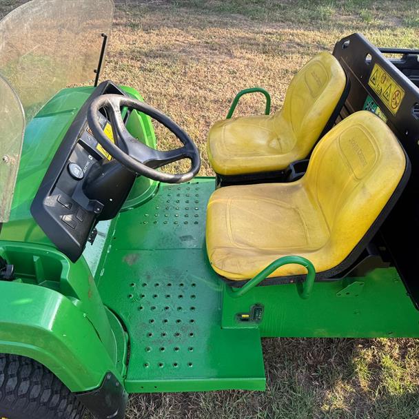 2015 John Deere TE Electric Gator