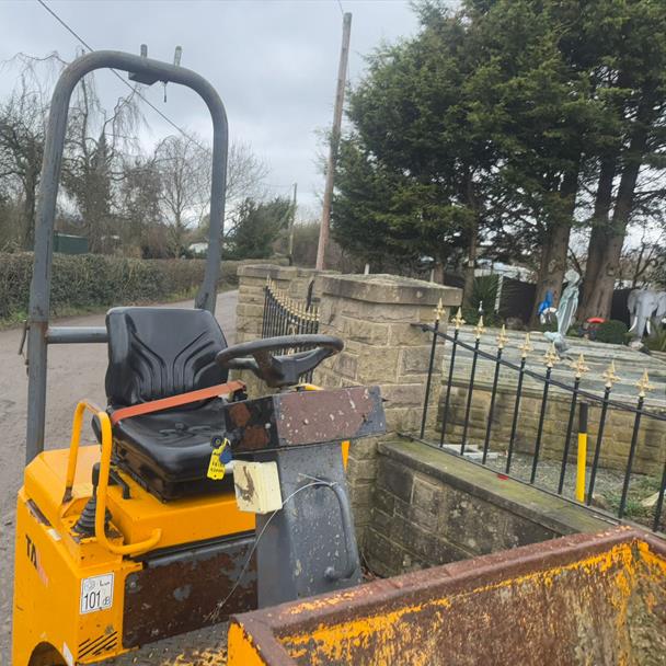2015 Terex TA1EH 1 Ton High Tip Dumper