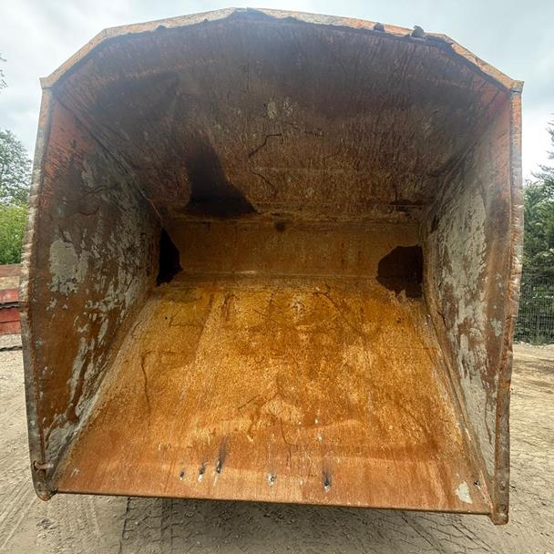 2016 Ausa D1000AP 10 Ton 4WD Dumper