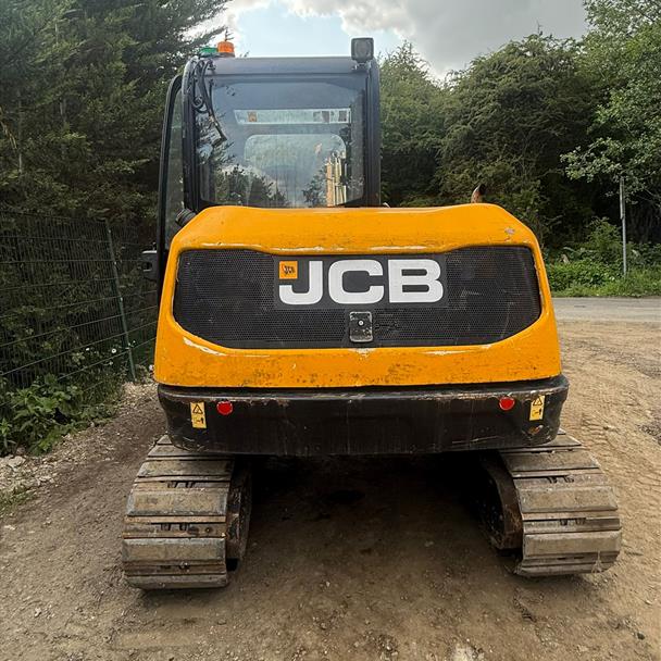 2016 JCB 8061CTS Midi Excavator