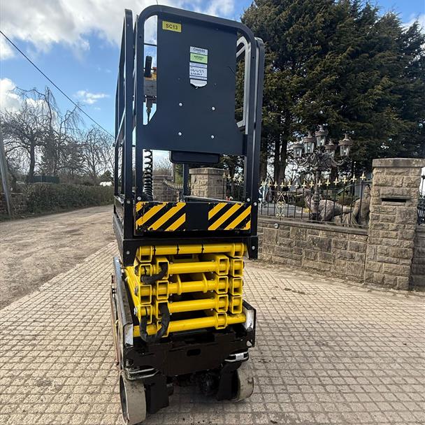 2016 Airo XS8E Electric Scissor Lift