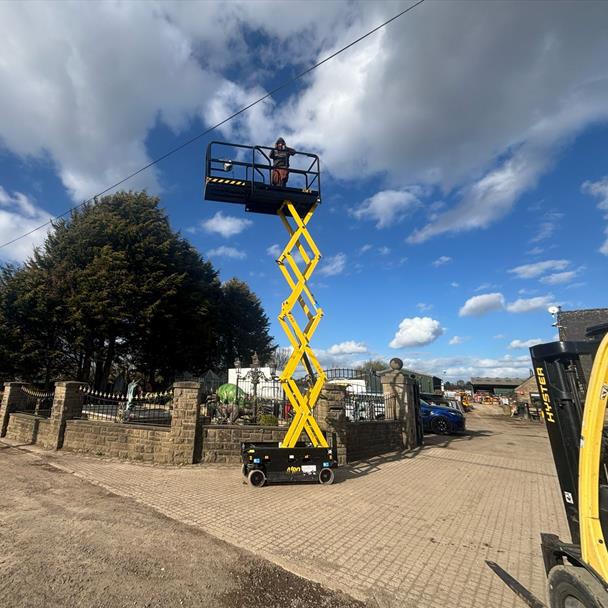 2016 Airo XS8E Electric Scissor Lift