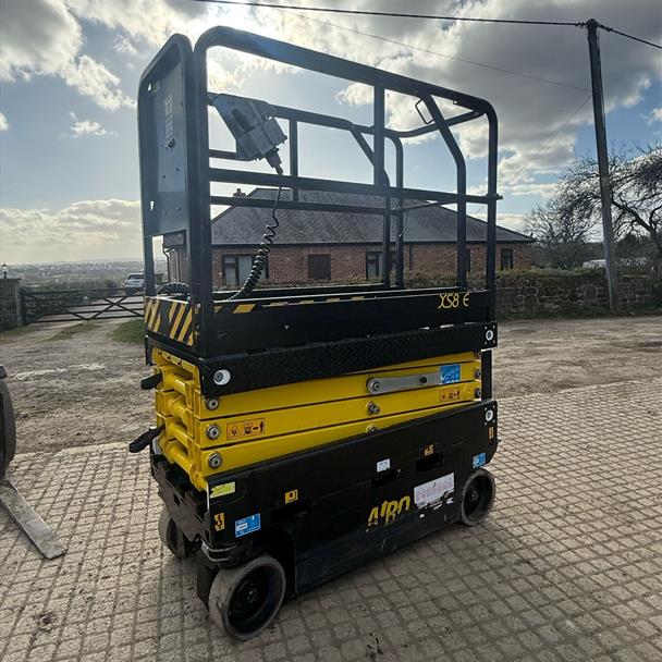 2016 Airo XS8E Electric Scissor Lift