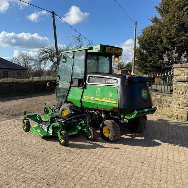 2016 John Deere WAM1600T 4WD 3 Gang Rotary Batwing Mower