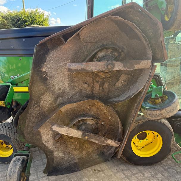 2016 John Deere WAM1600T 4WD 3 Gang Rotary Batwing Mower