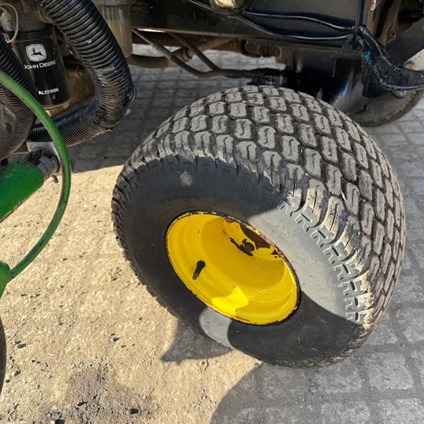 2016 John Deere WAM1600T 4WD 3 Gang Rotary Batwing Mower