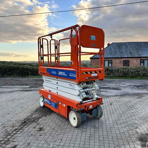 2016 Snorkel S3226E Electric Scissor Lift