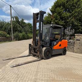 2017 Doosan D55C-5 5.5 Ton Diesel Forklift