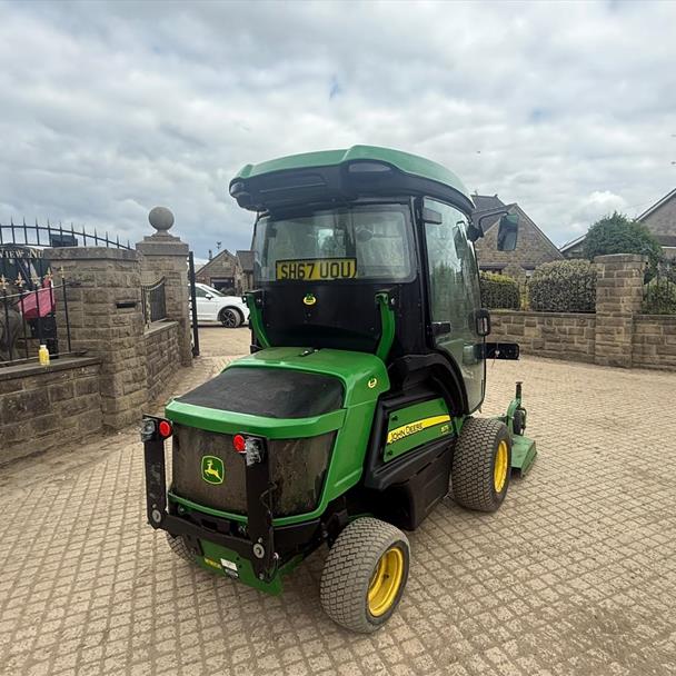 2017/67 John Deere 1575 Terrian-Cut 4WD Outfront Mower