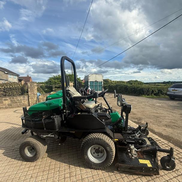 2017 Ransomes HR300 4WD Outfront Ride On Lawn Mower