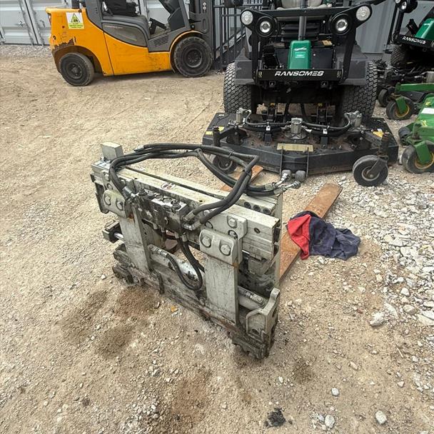 2017 Cascade Hydraulic Fork Positioner