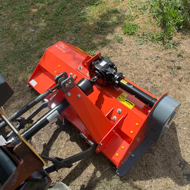 2017/67 Kubota B2350 23HP 4WD Compact Tractor Bundle! With New/Unused Mateng EF125 1.25 Metre Flail Mower