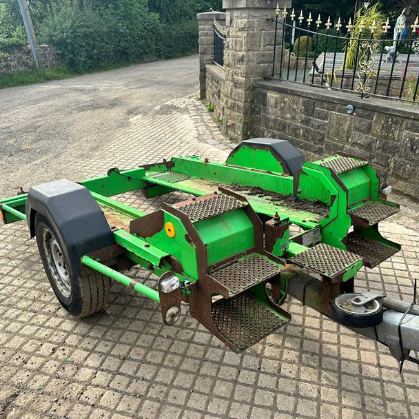 2017 Greenmech Quadtrak 160D 6" Diesel Turntable Tracked Wood Chipper With Greenmech Single Axle Trailer