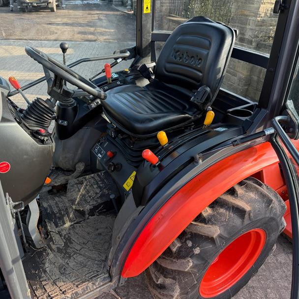 2018/68 Kubota B2231 23HP 4WD Compact Tractor Bundle! With New/Unused MATENG EF125 1.25 Metre Flail Mower